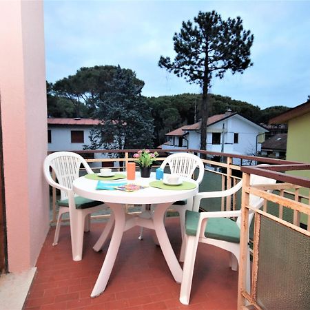 Appartamenti Lara Lignano Sabbiadoro Exterior foto